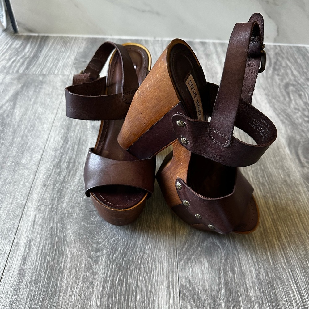 Steve Madden Brown Platform Shoes with Chunky Heel - Picture 3 of 9